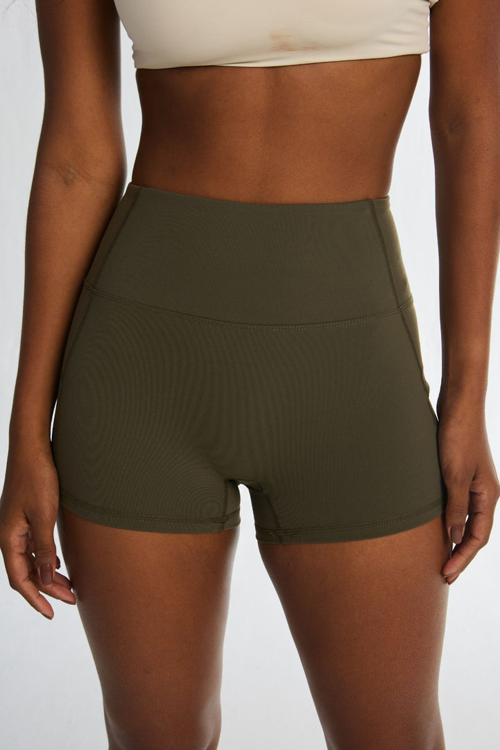 Short Essencial Cintura Alta Verde